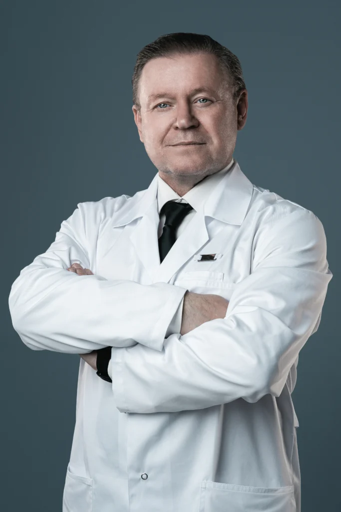 Головатенко Сергей Петрович Офтальмолог высшей категории, лазерный хирург.