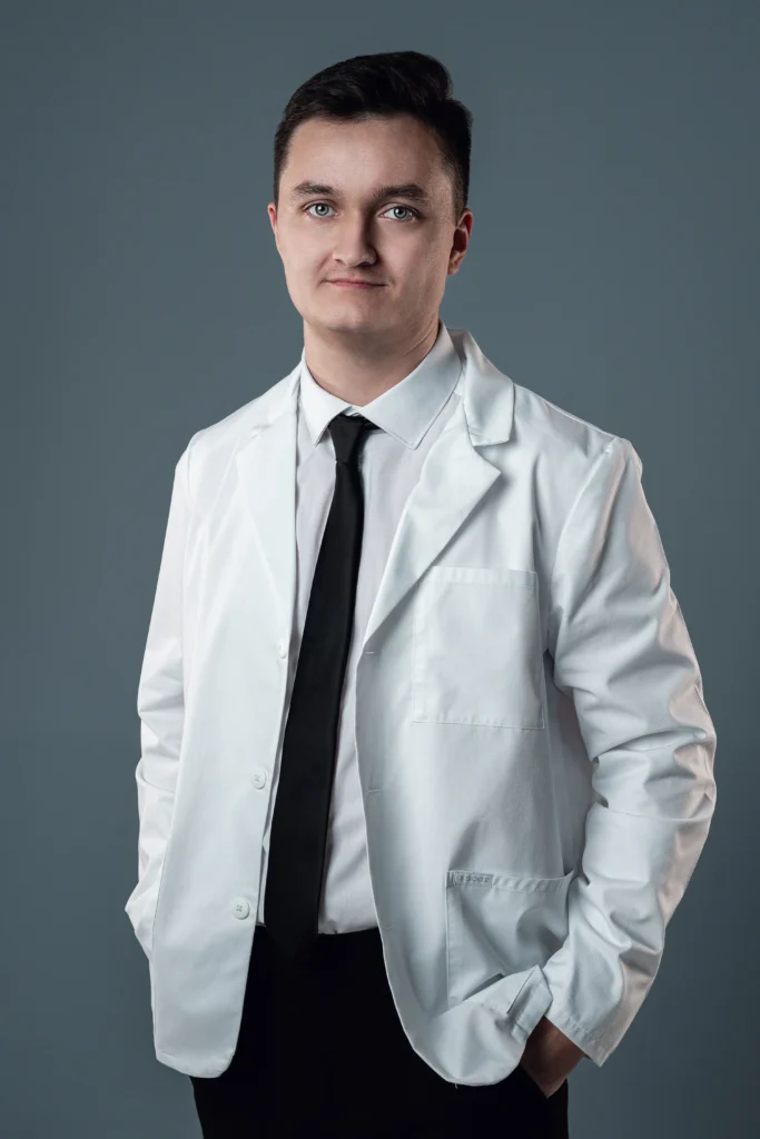Маков Илья Николаевич Врач-офтальмолог, ортокератолог